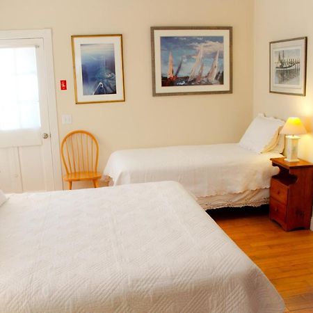 West Tisbury Inn Екстер'єр фото