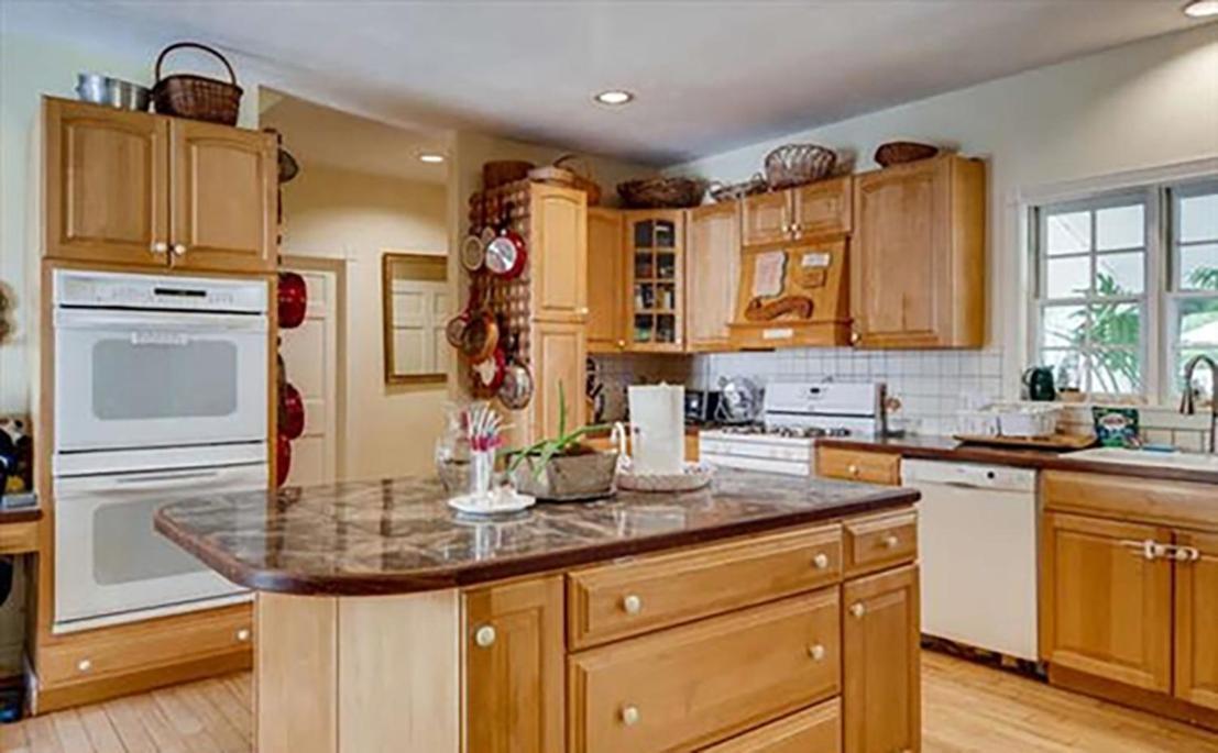 West Tisbury Inn Екстер'єр фото
