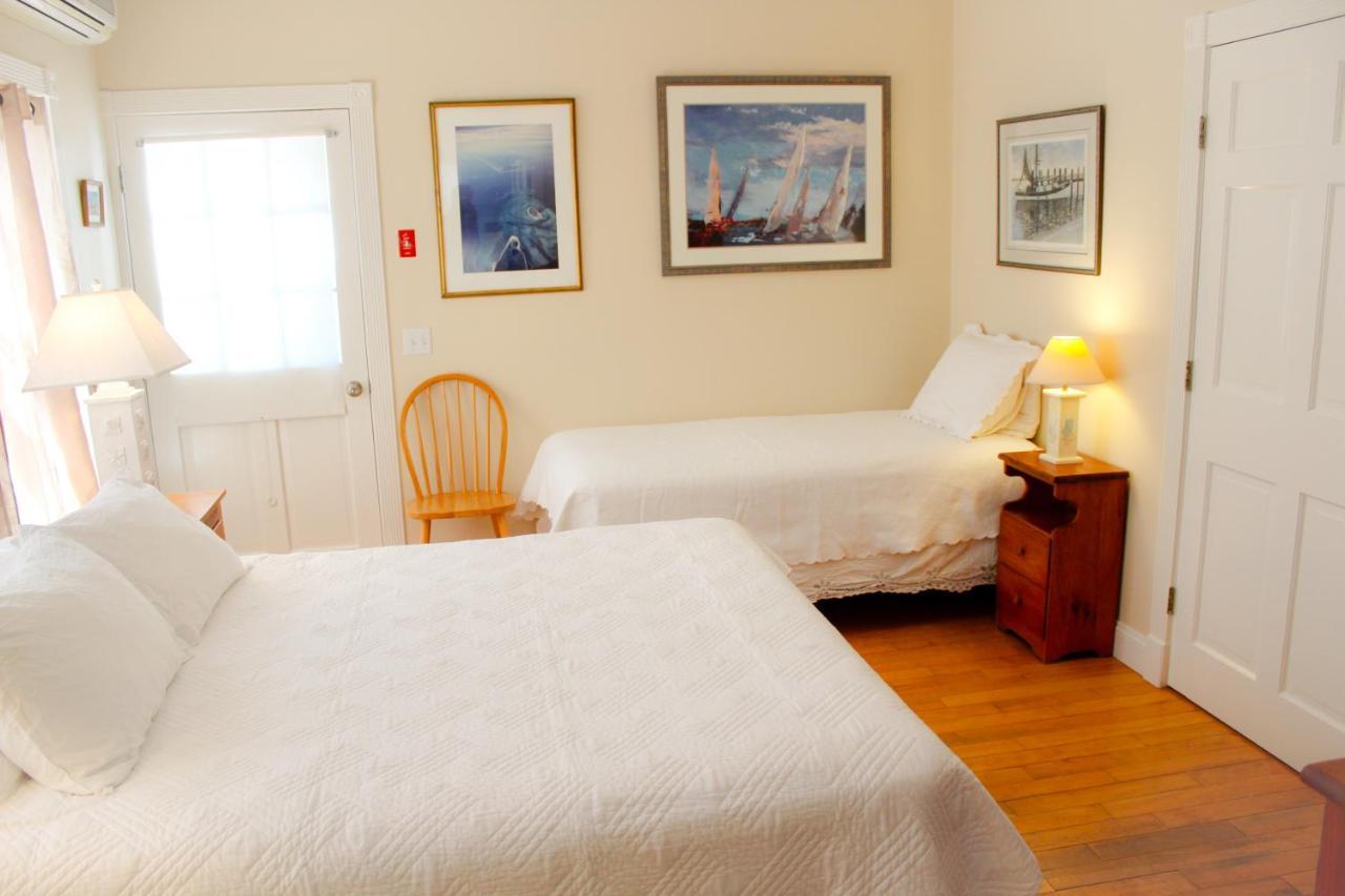 West Tisbury Inn Екстер'єр фото